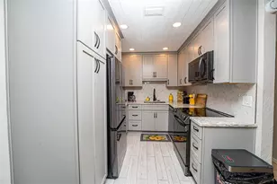 3800 Saxon Dr, New Smyrna Beach, FL 32169 - Photo 6