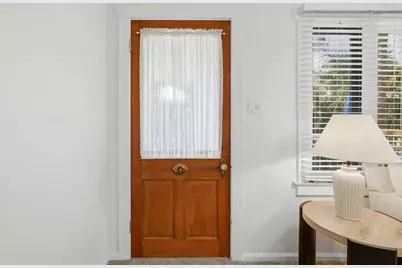 21 S Halifax Avenue, Daytona Beach, FL 32118 - Photo 8