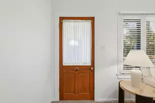 21 S Halifax Ave, Daytona Beach, FL 32118 - Photo 8