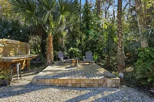 686 Wildwood Dr, New Smyrna Beach, FL 32168 - Photo 36