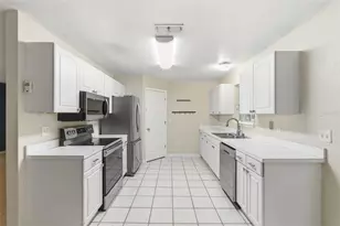 325 E Plymouth Ave, Deland, FL 32724 - Photo 8