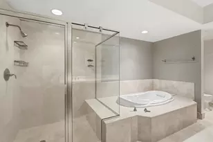 241 Riverside Dr, Daytona Beach, FL 32117 - Photo 32