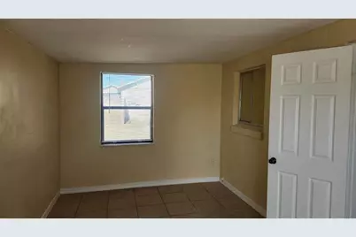 2732 Courtland Boulevard, Deltona, FL 32738 - Photo 10