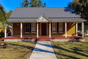 1148 N Grandview St, Mount Dora, FL 32757 - Photo 1