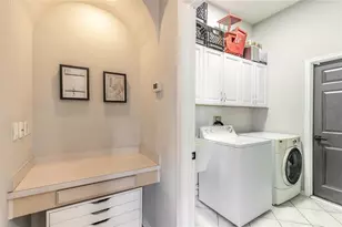 1103 Lake Legro Ct, Orlando, FL 32835 - Photo 14