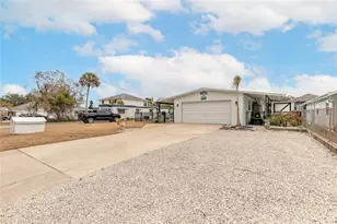 191 E Ariel Rd, Oak Hill, FL 32759 - Photo 2