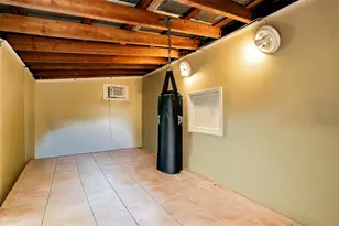 612 N Salisbury Ave, Deland, FL 32720 - Photo 16