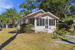 319 W University Ave, Deland, FL 32720 - Photo 1