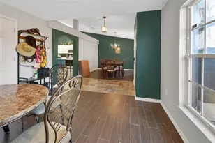 828 White Birch Ct, Orange City, FL 32763 - Photo 4