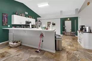 828 White Birch Ct, Orange City, FL 32763 - Photo 10