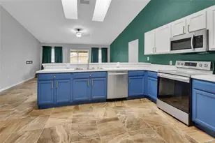 828 White Birch Ct, Orange City, FL 32763 - Photo 14