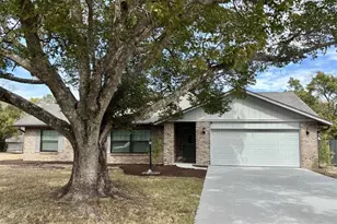 785 Briarcliff Dr, Orange City, FL 32763 - Photo 2