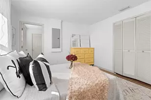 1049 W New York Ave, Orange City, FL 32763 - Photo 18