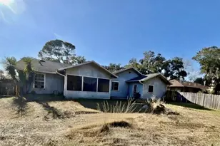 2509 Juniper Dr, Edgewater, FL 32141 - Photo 2