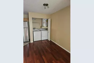 415 Lakepointe Drive #204, Altamonte Springs, FL 32701 - Photo 6