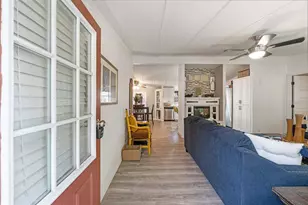 46 Wilderness Dr, Lake Panasoffkee, FL 33538 - Photo 2