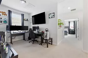 2201 Standing Rock Cir, Oakland, FL 34787 - Photo 28