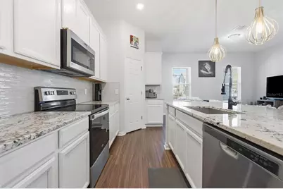 2201 Standing Rock Circle, Oakland, FL 34787 - Photo 12