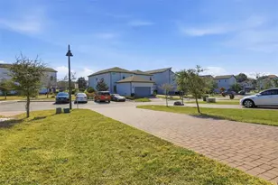 2201 Standing Rock Cir, Oakland, FL 34787 - Photo 34