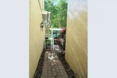 6043 Strada Isle Way, Orlando, FL 32835 - Photo 4