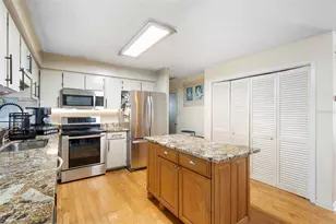 2239 Holly Ln, Deland, FL 32724 - Photo 6