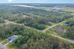 609-611 Ladd St, Lehigh Acres, FL 33974 - Photo 4