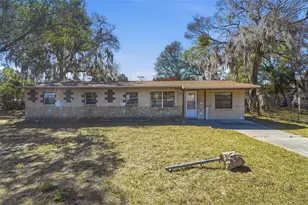 808 Oakmont Ct, Deland, FL 32720 - Photo 2