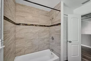 19 Woodglen Pl, Palm Coast, FL 32164 - Photo 18