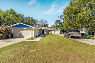 951 Beau Ct, Orange City, FL 32763 - Photo 2