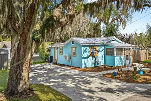 607 Jefferson St, New Smyrna Beach, FL 32168 - Photo 1