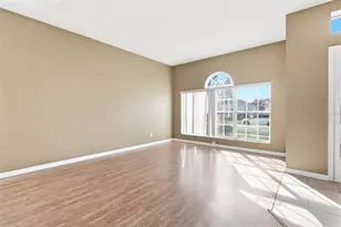 2104 Mallard Creek Cir, Kissimmee, FL 34743 - Photo 10