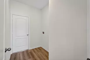 2138 E Hyde Dr, Deltona, FL 32738 - Photo 38