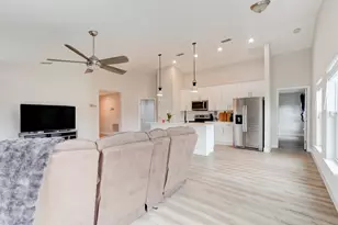 2865 W Covington Dr, Deltona, FL 32738 - Photo 8