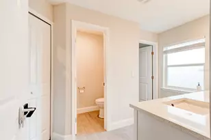 2865 W Covington Dr, Deltona, FL 32738 - Photo 12