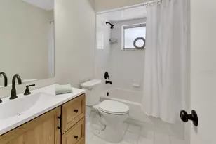 1007 Crescent Pkwy, Deland, FL 32724 - Photo 24