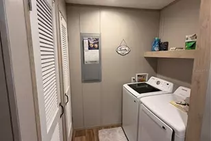 8325 N Fairgrove Terrace, Dunnellon, FL 34433 - Photo 16