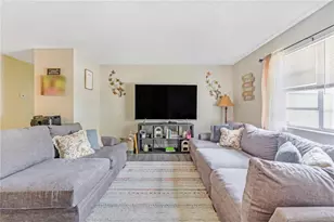 951 Beau Ct, Orange City, FL 32763 - Photo 10