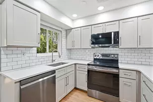 315 Scotland Dr, Daytona Beach, FL 32117 - Photo 10