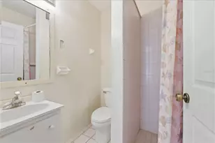 650 E Voorhis Ave, Deland, FL 32724 - Photo 20