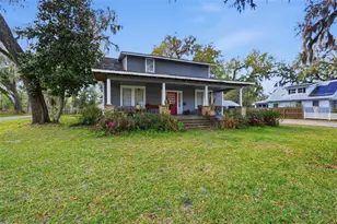 420 Pine St, Crescent City, FL 32112 - Photo 2