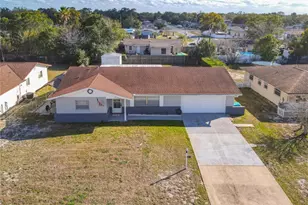 895 Superior St, Deltona, FL 32725 - Photo 6