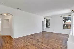 5054 Portsmouth St, Tavares, FL 32778 - Photo 6