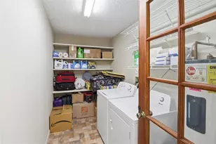 2964 Obannion St, Deltona, FL 32738 - Photo 10