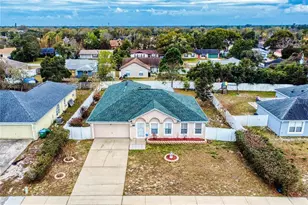 2695 N Juliet Dr, Deltona, FL 32738 - Photo 2