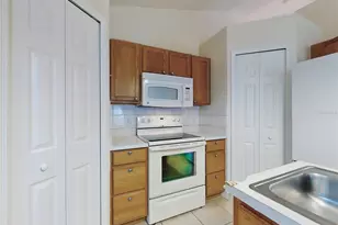 2695 N Juliet Dr, Deltona, FL 32738 - Photo 10
