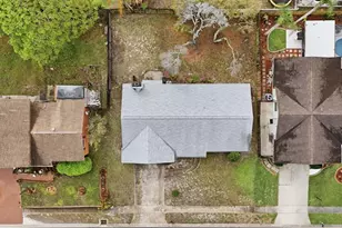 1317 N Shangri-La Dr, Daytona Beach, FL 32119 - Photo 32