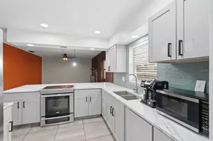 1317 N Shangri-La Dr, Daytona Beach, FL 32119 - Photo 12