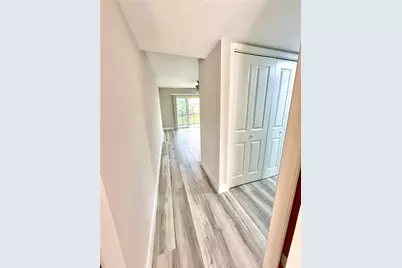 1000 Lake Of The Woods Boulevard #206F, Fern Park, FL 32730 - Photo 4