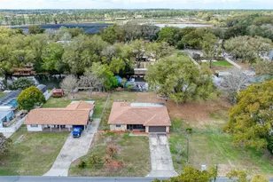 27727 Lois Dr, Tavares, FL 32778 - Photo 60