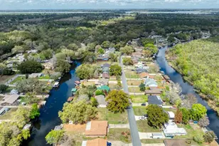 27727 Lois Dr, Tavares, FL 32778 - Photo 78